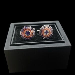 Men’s OS cufflinks.